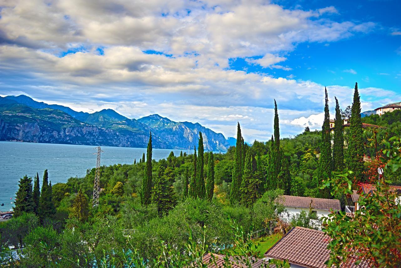 Villaggio Albergo Casa E Lago เบรนโซเน ซูล การ์ดา ภายนอก รูปภาพ