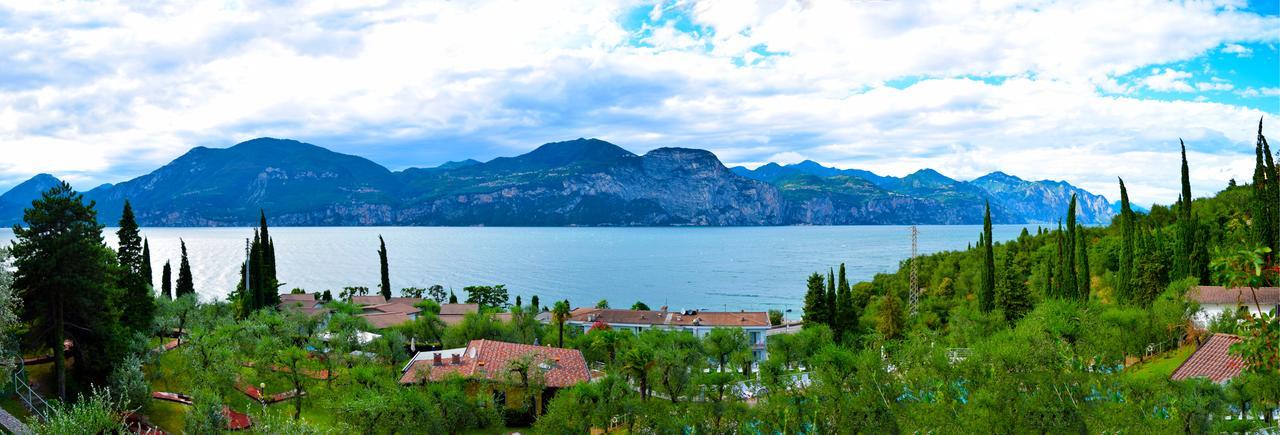Villaggio Albergo Casa E Lago เบรนโซเน ซูล การ์ดา ภายนอก รูปภาพ